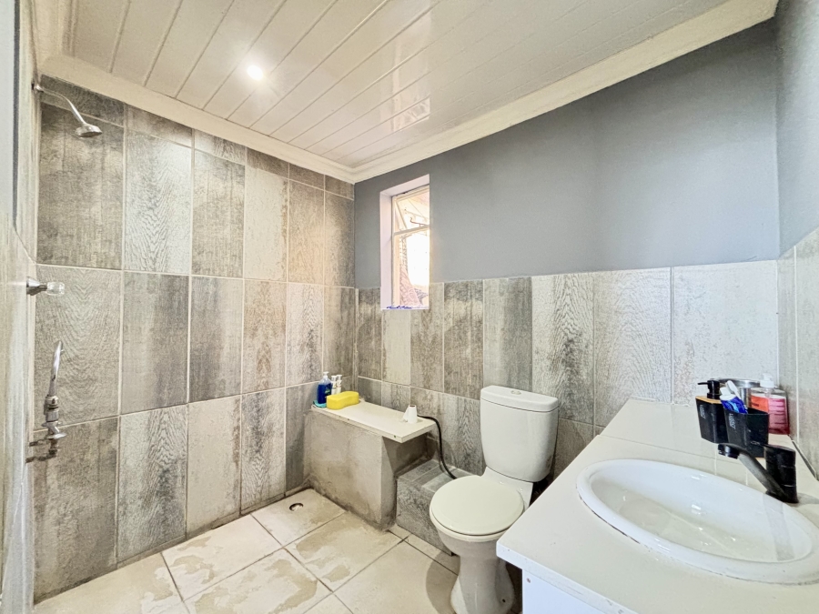 4 Bedroom Property for Sale in Lotus River Western Cape